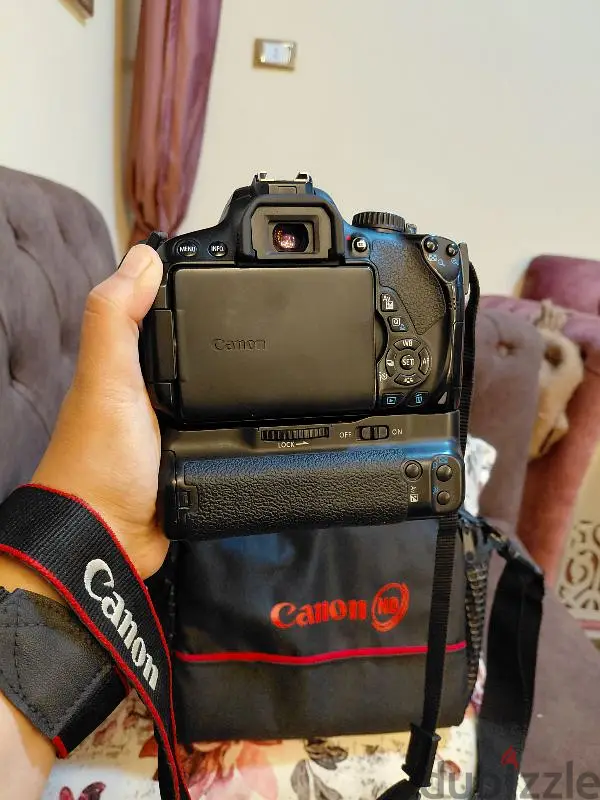 Canon 650D with Swivel and Touch Screen for Content Creators