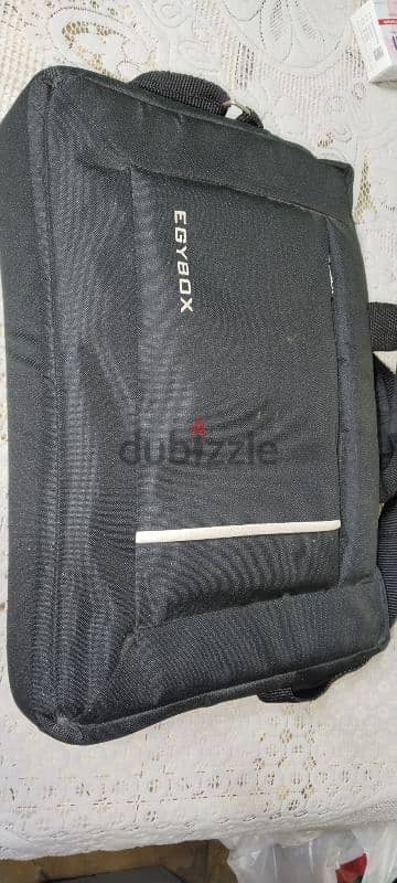 شنطة لاب توب ماركة ايجى بوكس