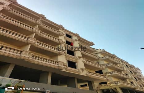 شقة 165 م طوب احمر بكمبوند دور رابع بسعر تحفه باللبينى هرم شارع زغلول
