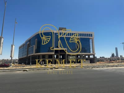عاين مكتبك علي أرض الواقع   IRIS      ((مكتب إداري)) بالدور الرابع مساحه: 78 متر  Very Prime Location    MU 23 دايركت علي محور الأ