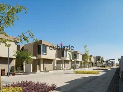 Lowest price town house ready to move for resle in palm hills badya very prime location