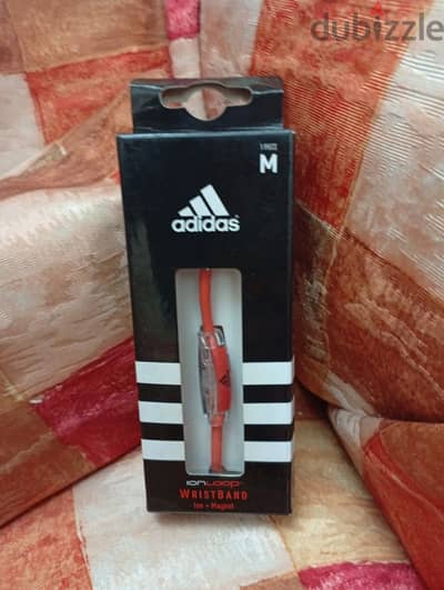 Adidas IonLoop Armband – طاقة وتركيز أعلى في التمرين
