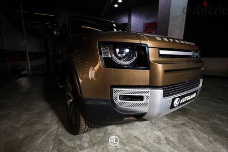 Land Rover Defender P300 2024