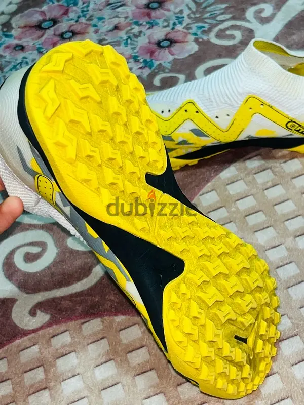 دكرنس65588811792386125