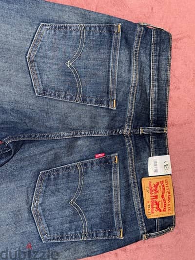 levis