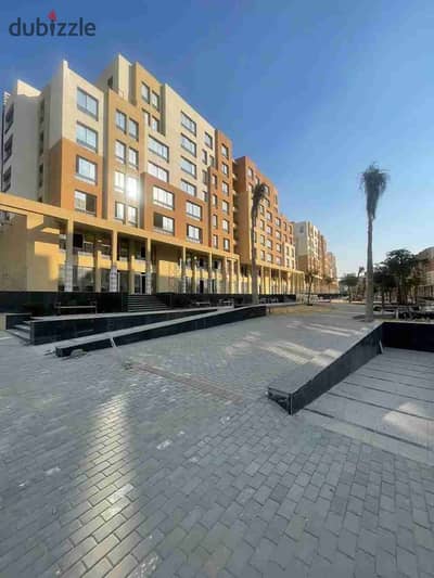 عياده للايجار عمارات الممشى المقصد R3 امام البرج الايقوني 70م