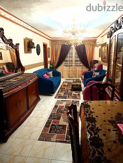 شقة للايجار اليومي اوالشهري  مفروش مكيفة  بميامي VIP دقيقة من البحر