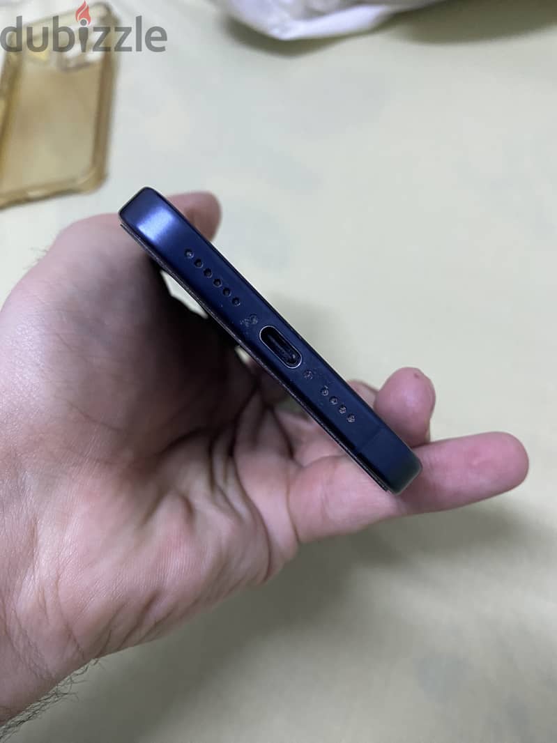 Iphone 15 pro max 4