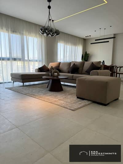 للايجار شقه مفروشه بالتكيفات والمطبخ في سكاي كوندوز فيليت سوديك -  باقل من سعر السوق جاهز للسكن فورا باميز لوكيشن