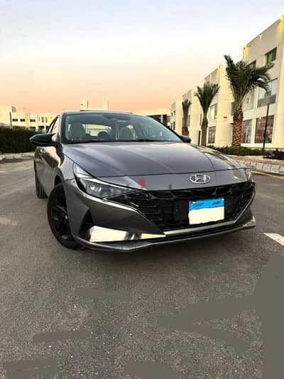 Rental car  سيارة للإيجار
