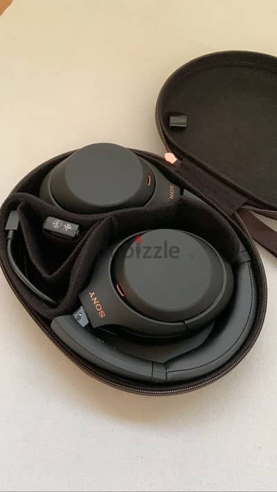 Sony xm4 headphones
