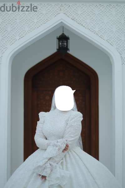 فستان زفاف ابيض طويل