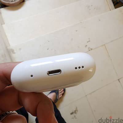 charging case only pro 2 بدون خدش كيس الشحن فقط بدون سماعات زيرو