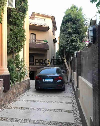 Villa for sale in Al Shorouk 1 from the owner without commission at a bargain price