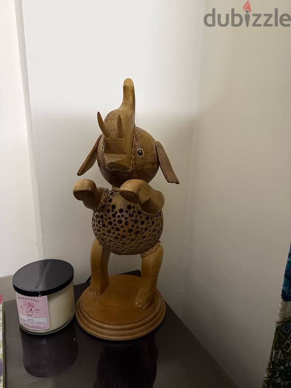 Wooden elephant shaped lamp 3