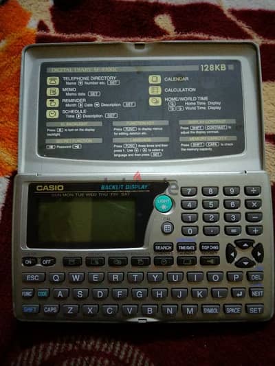 منظم إلكتروني كلاسيكي طراز Casio Digital Diary SF-4900C l.