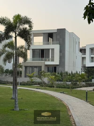 Stand-alone villa for sale with a built-up area of 377 m², located in a very prime location within a prestigious compound, directly in front of Solaya