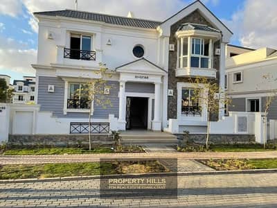 Ready-to-Move Fully Finished 140m² Apartment in Mountain View – Prime Location