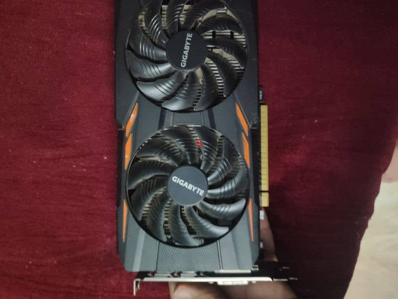 جهاز hp 600 g1 مع كرت شاشة gtx1050ti 3