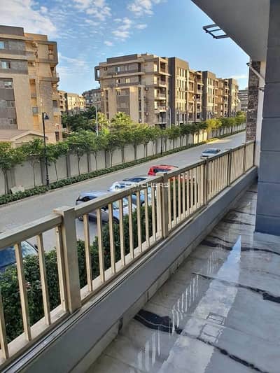 3-bedroom apartment for sale, ready for viewing, in Jade Compound, Fifth Settlement, New Cairo.