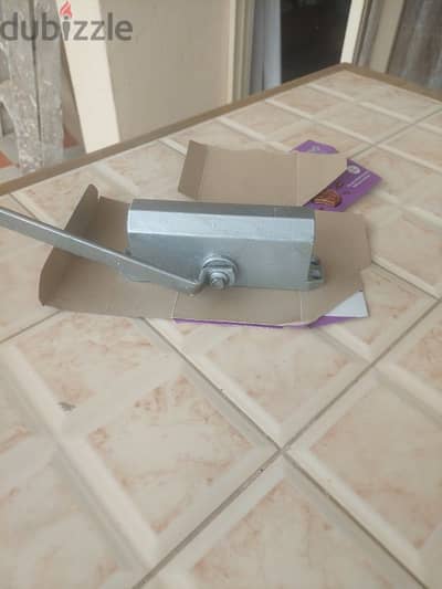 Door closer