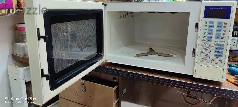 Microwave65589338948099122