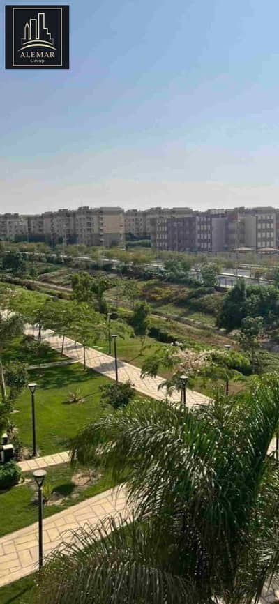 140 متر للبيع على مجرى السيل في مدينتي بي12