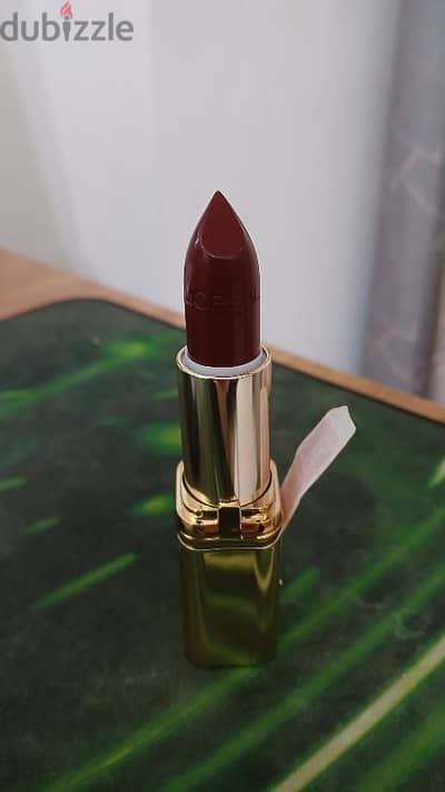 L'Oreal Lipstick Matte 124 (NEW)