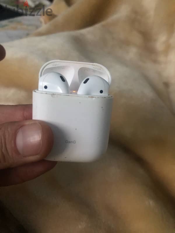 AirPods (2nd generation) 3