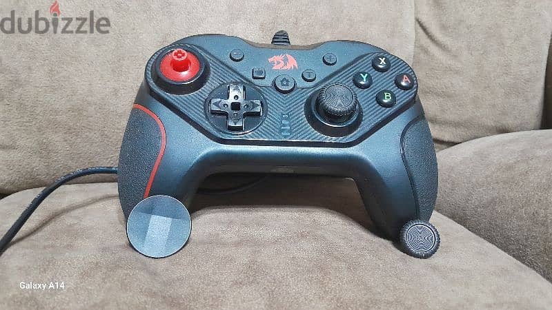 RedDragon wired controller for pc/nintendo/ps3 1