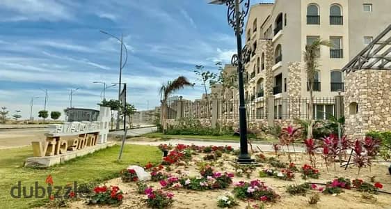 شقه بحديقه خاصه للبيع في جريين سكوير 205 متر  3 غرف نوم 3 حمام استلام فوري