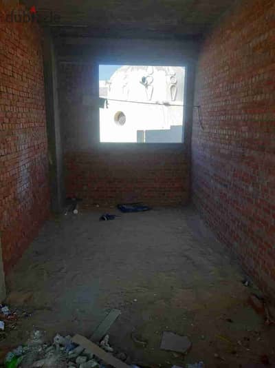 For sale shop in the first assembly