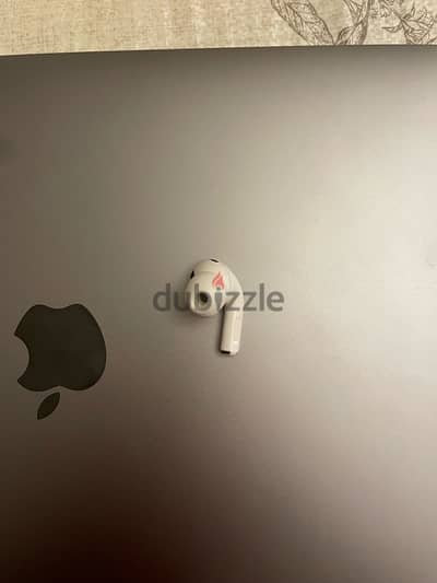 AirPods Pro 2 left side