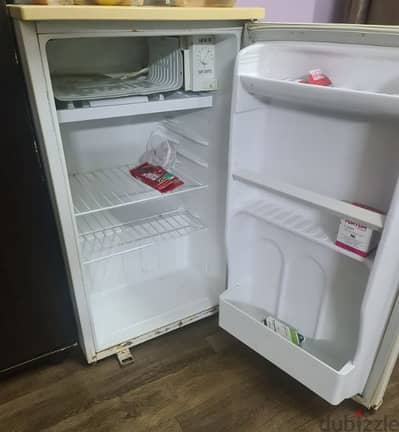ثلاجة ميني بار LG بحالة جيدة - ال جي