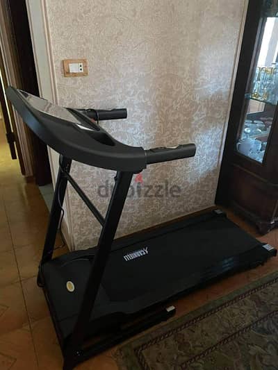 موديل x1s AC کارنیللی قوة موتور 3 حصان AC . اقصى وزن للمستخدم 140 كم