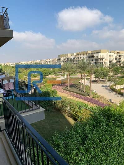 شقة للإيجار في إيست تاون بالمطبخ والتكييفات