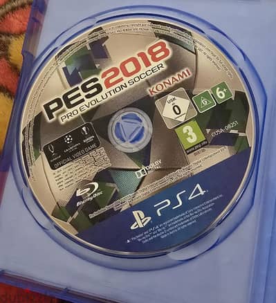 لعبه pes 2018 اسطوانه بالكفر بتاعها اصليه نسخه عالميه وليسيت منسوخه