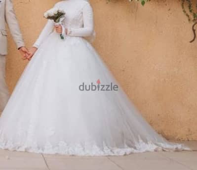 فستان زفاف