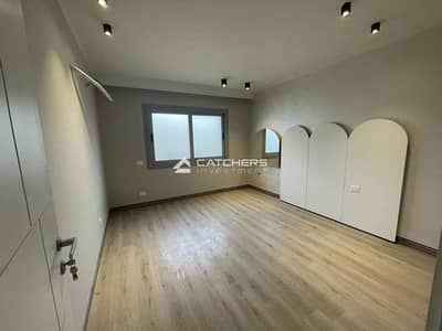 شقة ( 3 غرف ) متشطبة في قلب التجمع الخامس كمبوند بالم هيلز نيو كايرو palm hills new cairo
