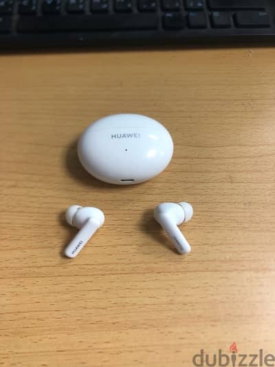 huawei freebuds 5i Excellent condition