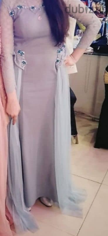 فستان طويل