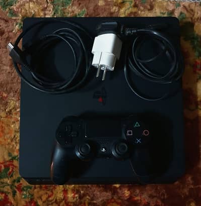 playstation 4 slim / بلاي ستيشن 4 سليم