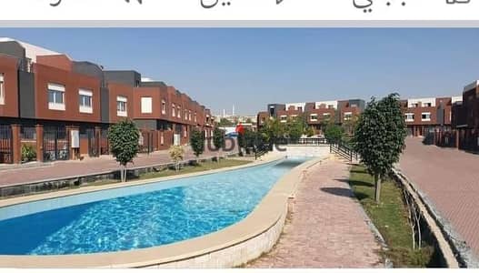 Corner townhouse for rent in Continental Residence Compound - Super Lux