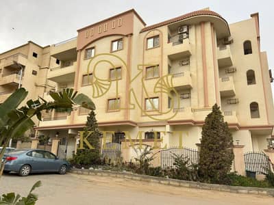 Hot Deal Panoramic Apartment for Sale in AUC Housing – Prime Location with Direct Access from AUC Main Gate – Immediate Delivery – Garage & Storage