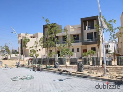 امتلك فيلا مستقلة بسعر مميز جدا على وصلة دهشور امام بيفرلي هيلز مباشرة