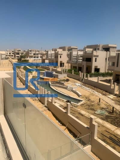جاهز للسكن - توين هاوس للبيع - في تاوني هايد بارك