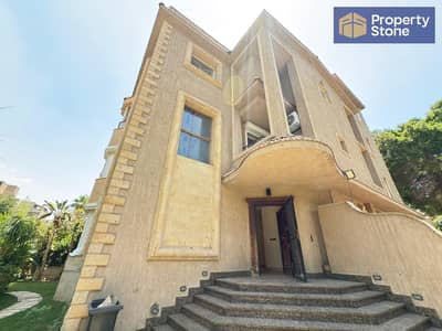 فيلا للإيجار750 متر في ارقي لوكيشن بالمعادي دجله  بجوار المدرسه الامريكيه