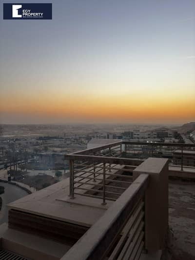 Villa For Sale In New Giza  Prime Location Land escape view And Ready To Move