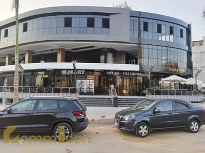 Shop for sale with immediate delivery on South Teseen Street directly