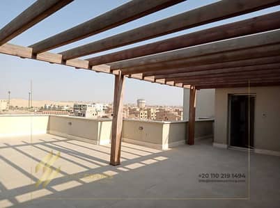 Penthouse with kitchen & ACs for rent in Park View